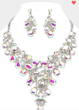 Load image into Gallery viewer, Necklace_Statement Necklace Set
