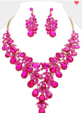 Load image into Gallery viewer, Necklace_Statement Necklace Set
