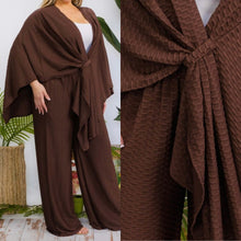 Load image into Gallery viewer, Two Piece Cape Bubble Fabric Cape Set
