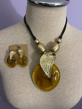 Load image into Gallery viewer, Statement Necklace Sets
